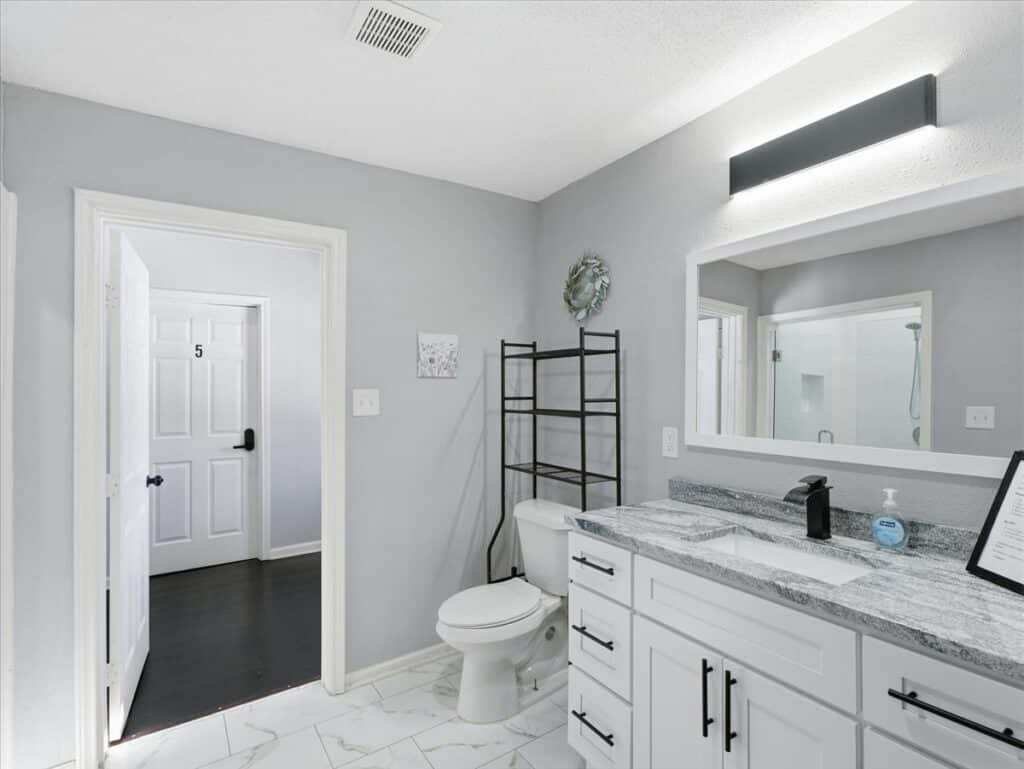 Sherman Furnished Rooms: Bills Included