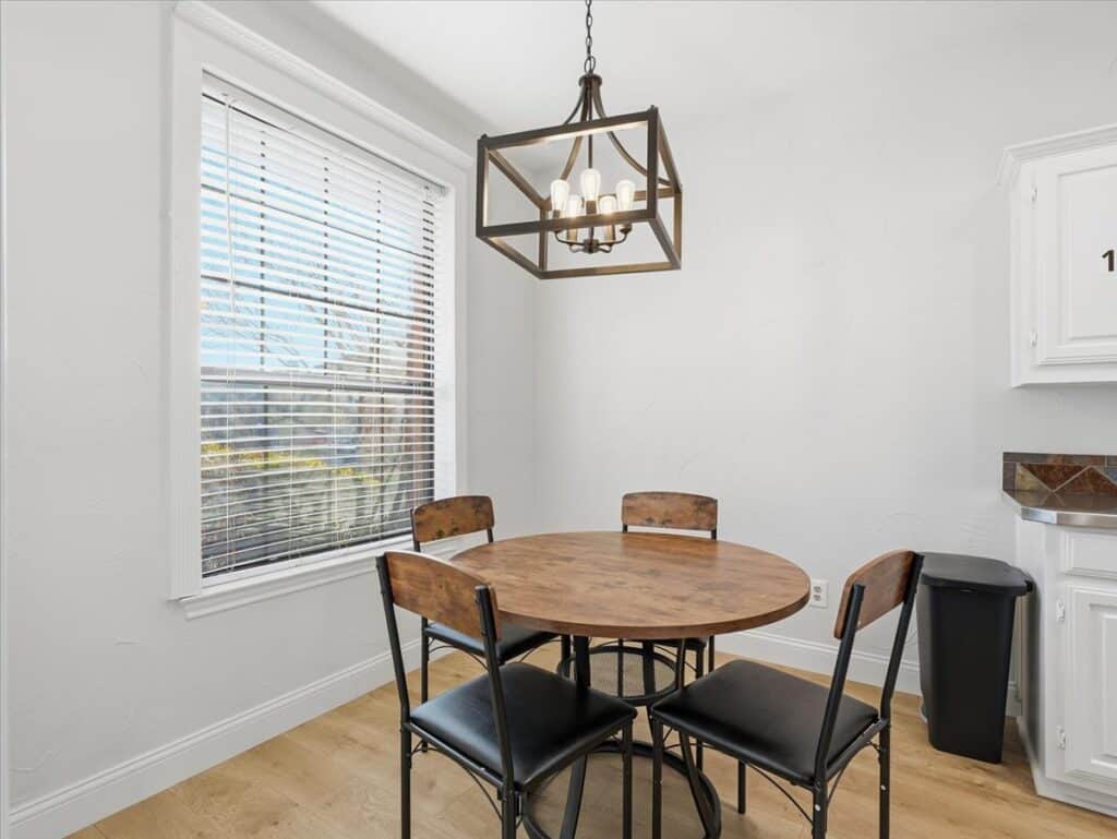 Carrollton Furnished Rooms: TV+Mini Fridge