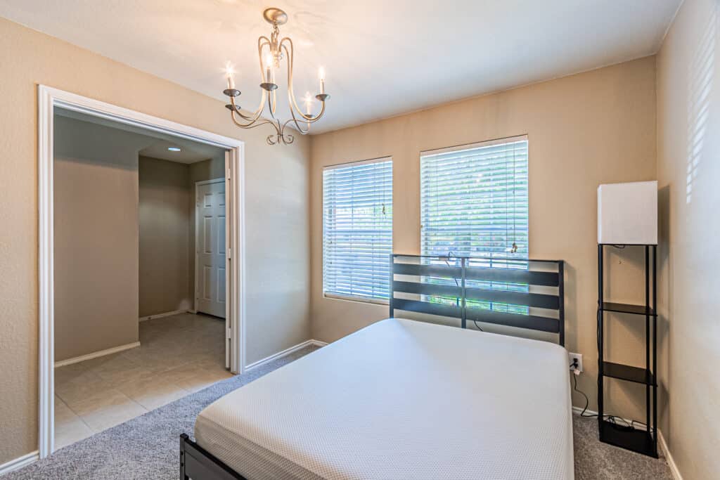 Furnished Room for Rent in Princeton – Utilities Included