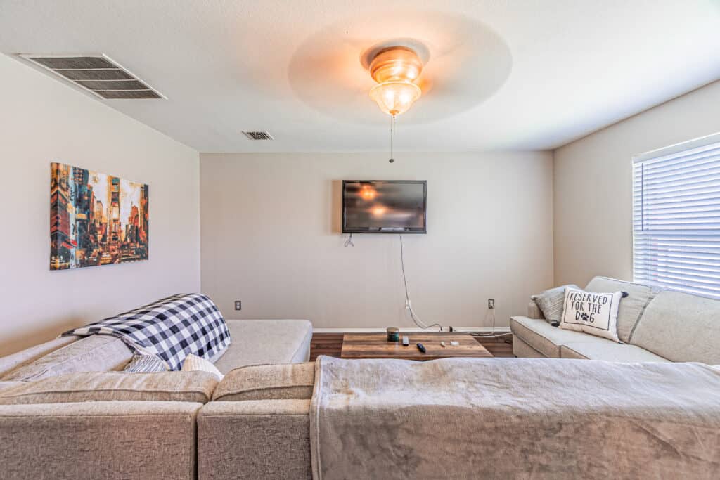 Furnished Room for Rent in Princeton – Utilities Included
