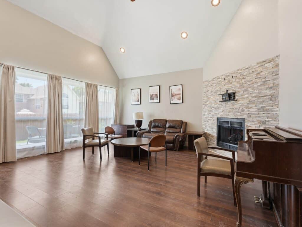 Plano Furnished Rooms: Bills Included
