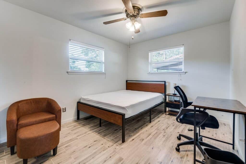 Dallas Furnished Rooms: Utilities + Monthly Cleaning Included